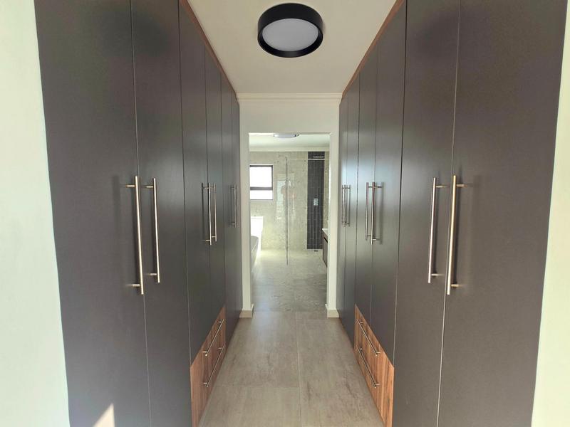 3 Bedroom Property for Sale in Britannia Bay Western Cape